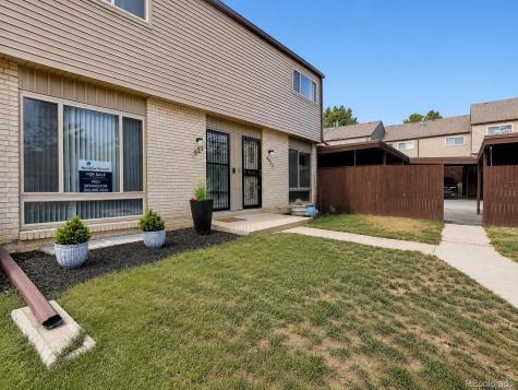 4521 W Ponds Circle Littleton CO 80123