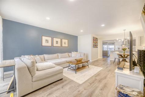4521 W Ponds Circle Littleton CO 80123