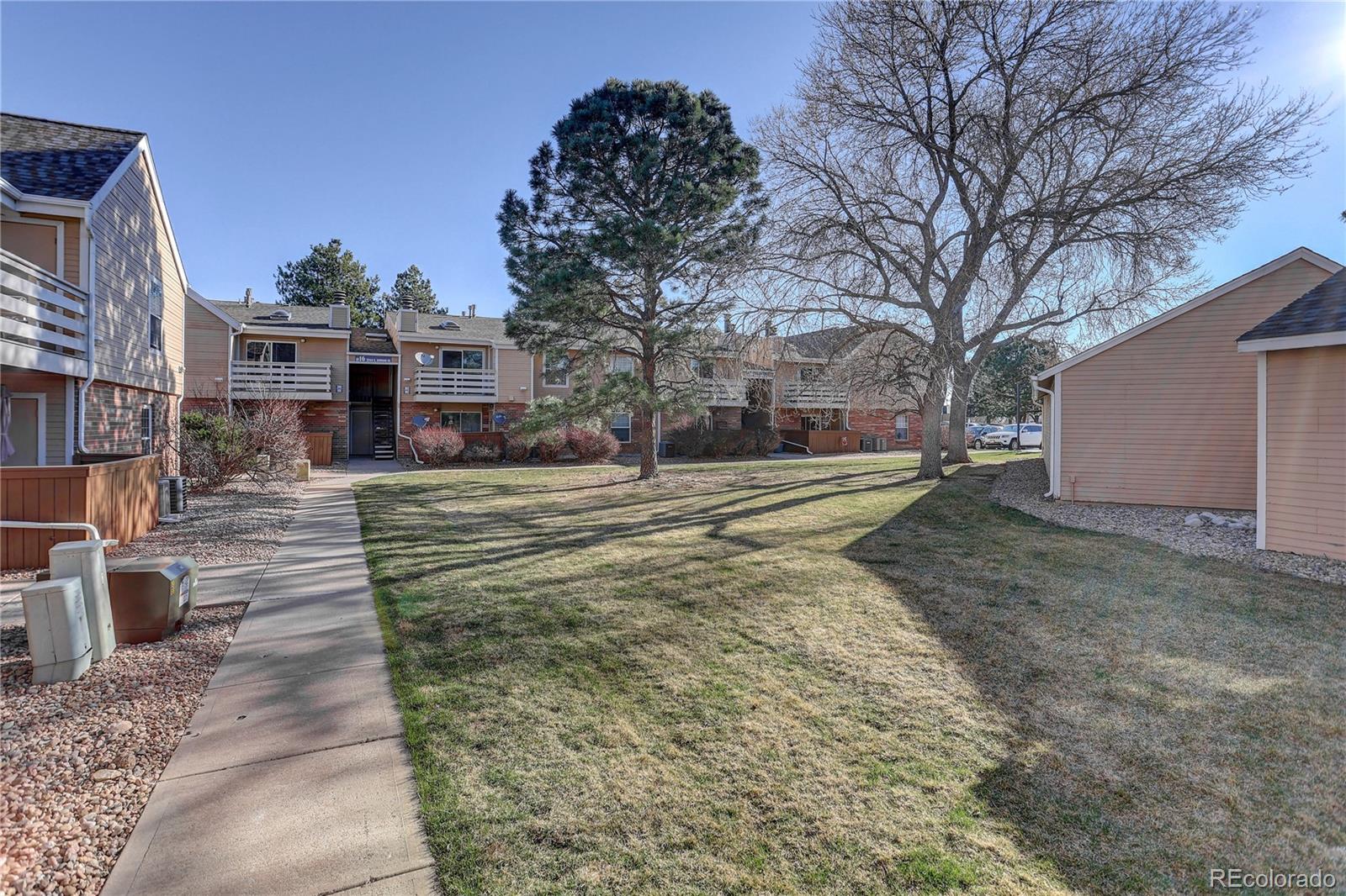 3344 S Ammons Street Lakewood CO 80227