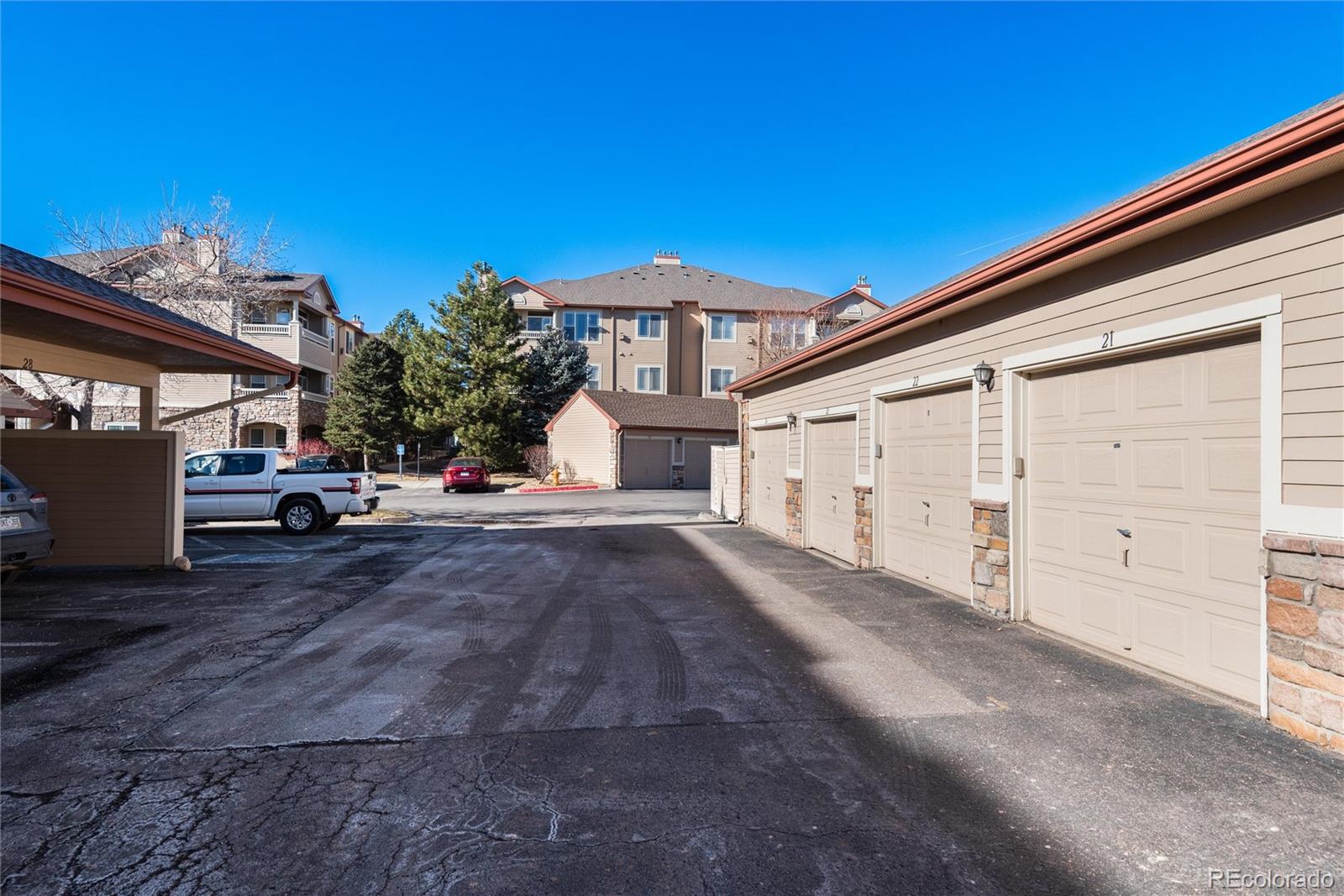 8465 S Holland Way Littleton CO 80128