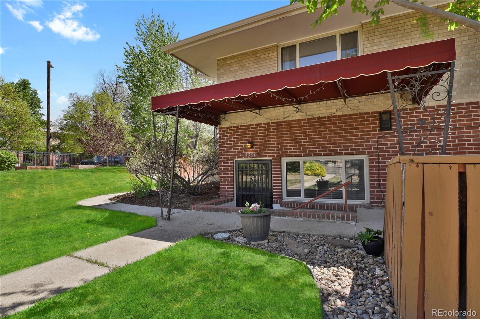 3290 W Fairview Place Denver CO 80211