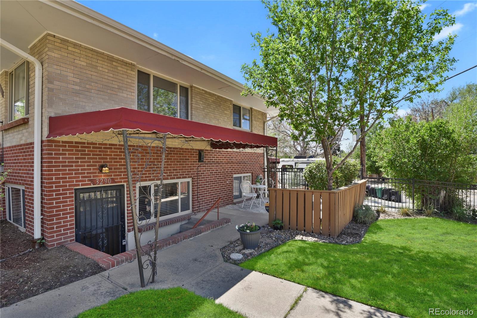 3290 W Fairview Place Denver CO 80211