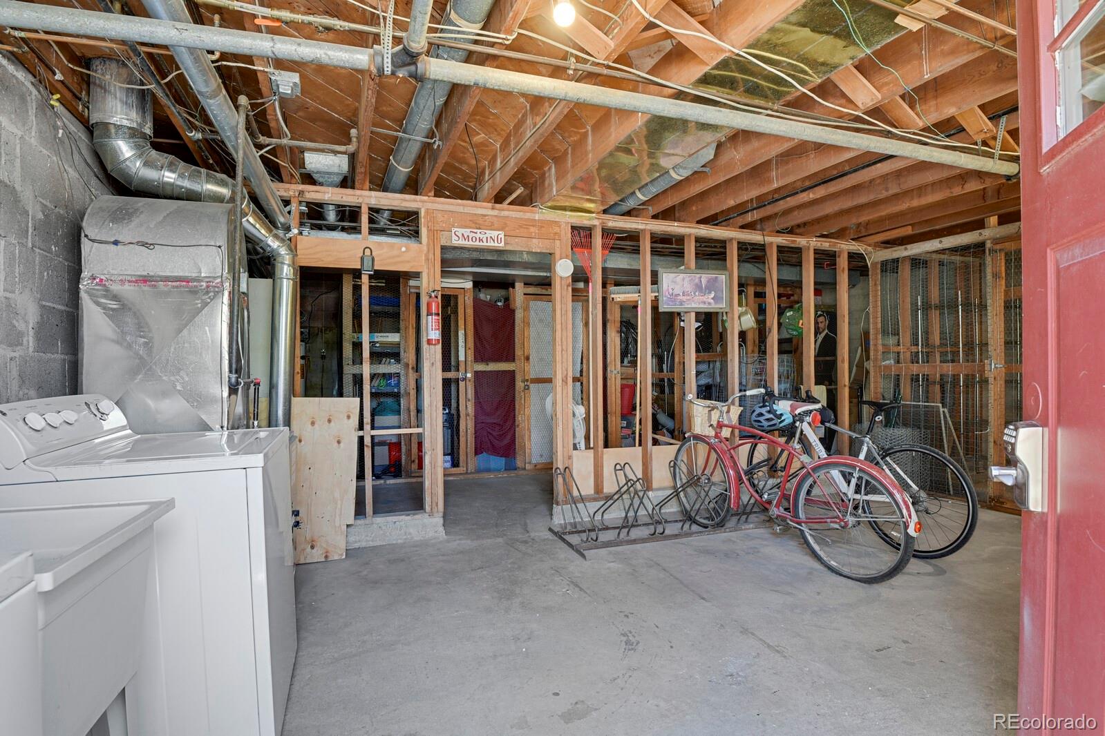 3290 W Fairview Place Denver CO 80211