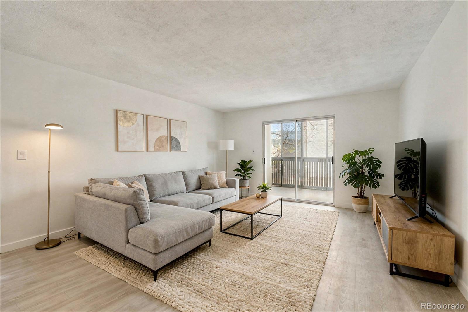 Denver CO, 3470 S Poplar Street, Unit 102