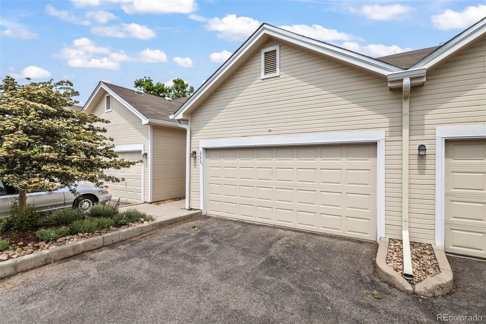 228 Quari Street Aurora CO 80011