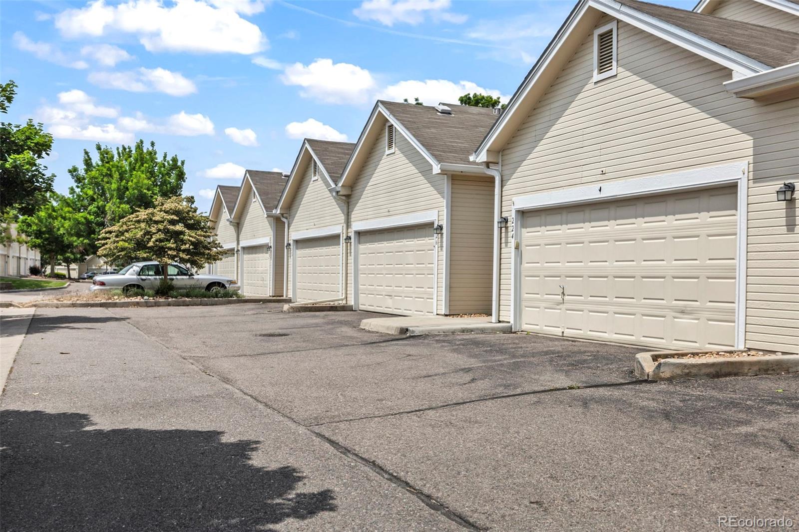 228 Quari Street Aurora CO 80011