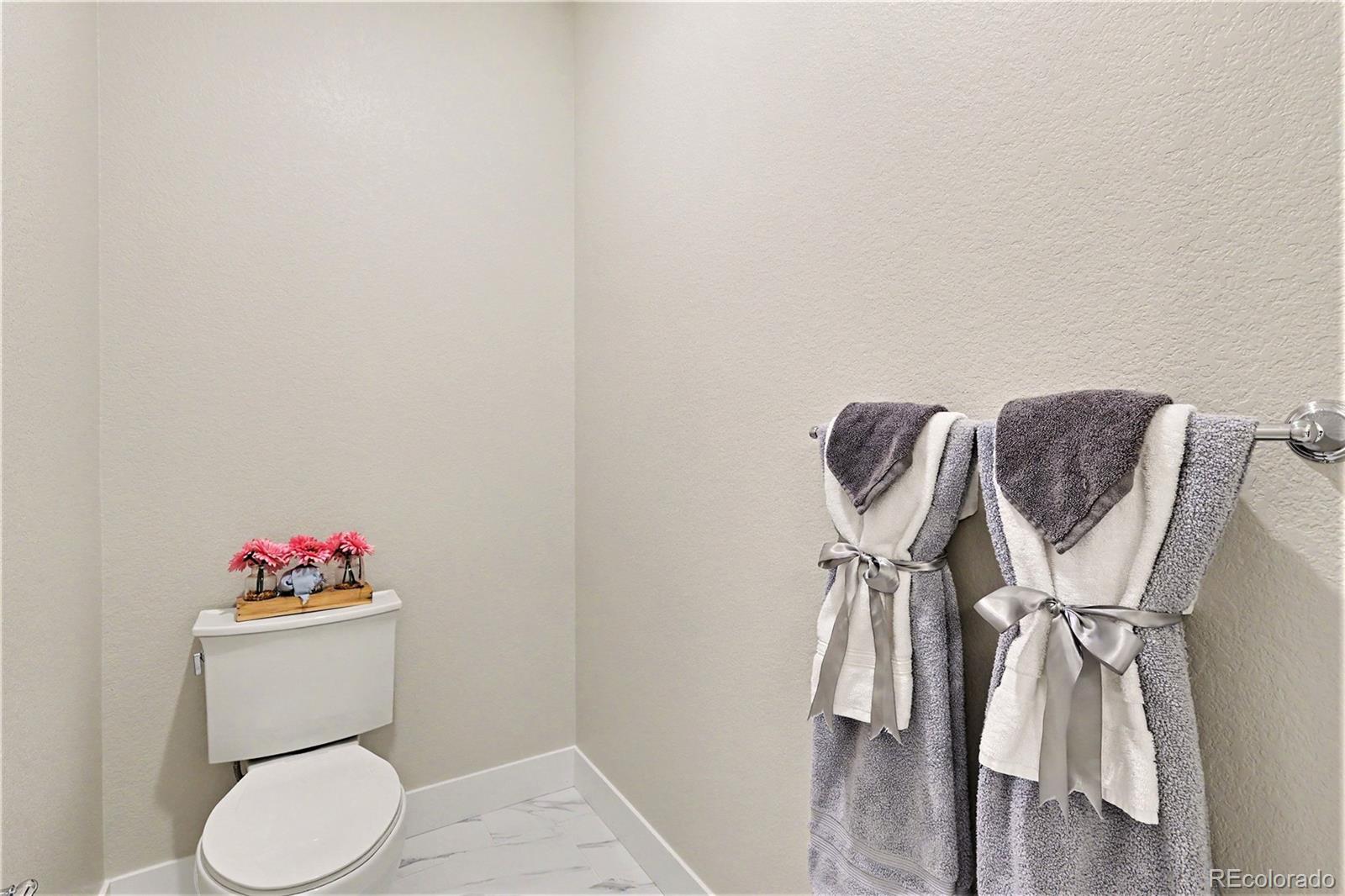 6874 Zuni Court Denver CO 80221
