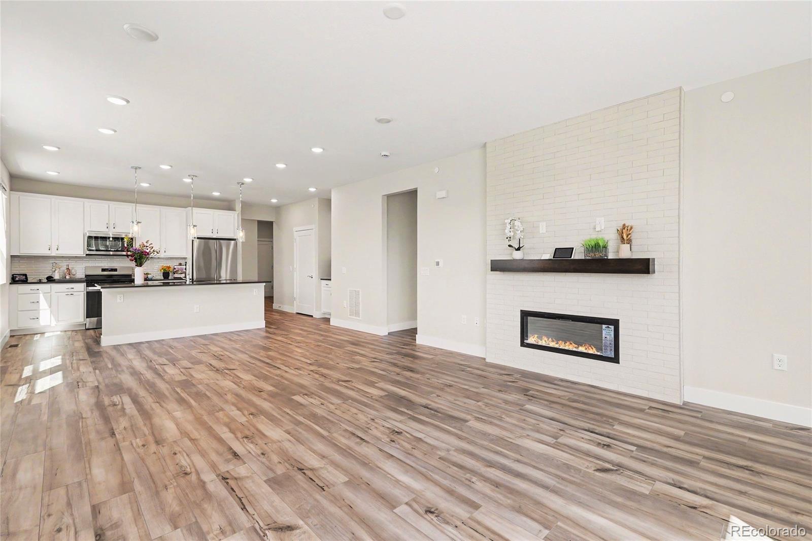 6874 Zuni Court Denver CO 80221