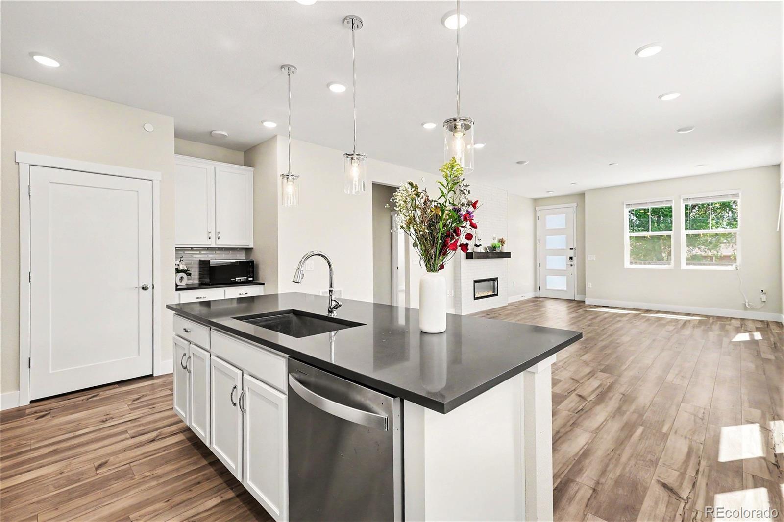 6874 Zuni Court Denver CO 80221