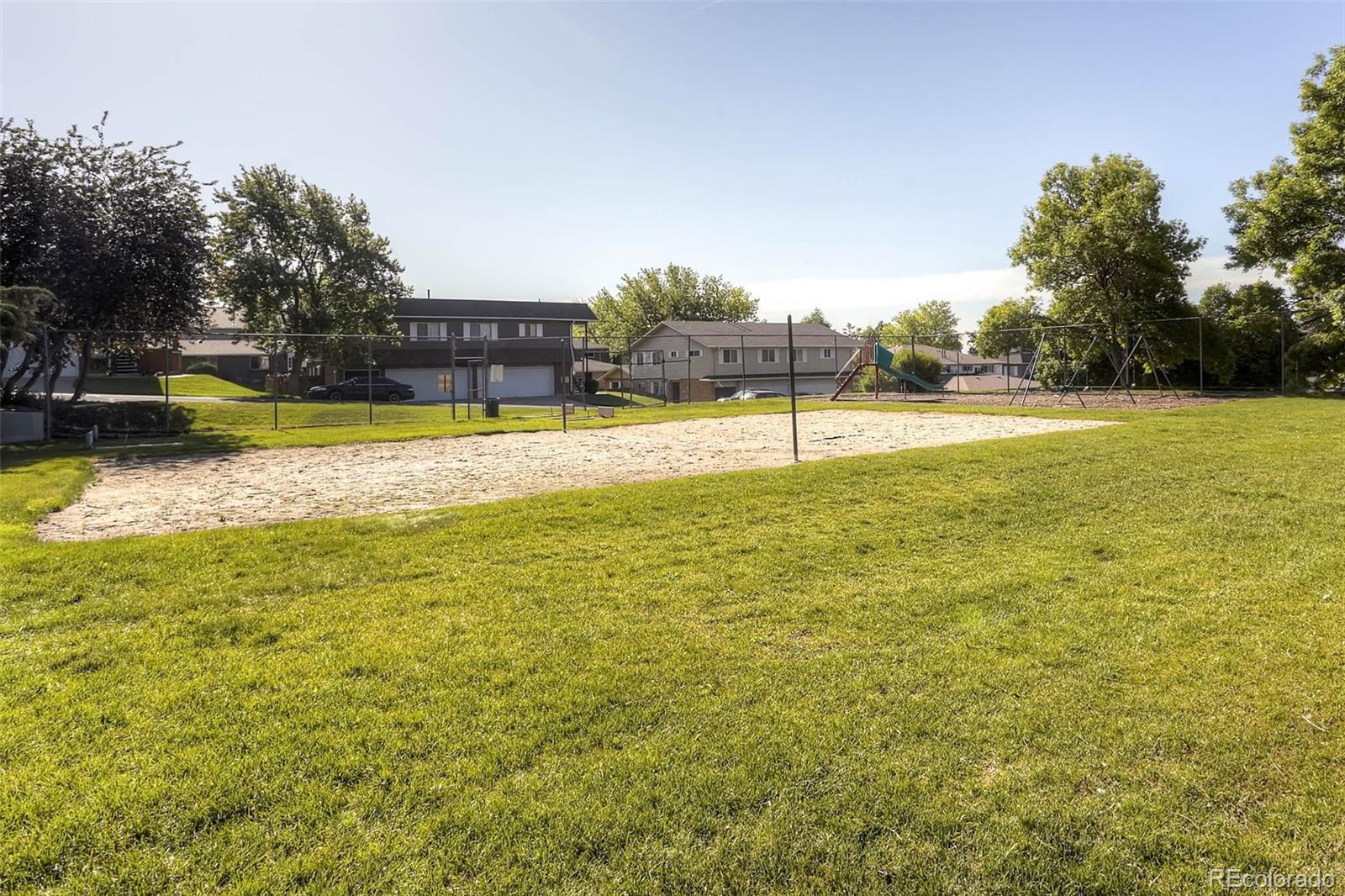 9859 Croke Drive Denver CO 80260