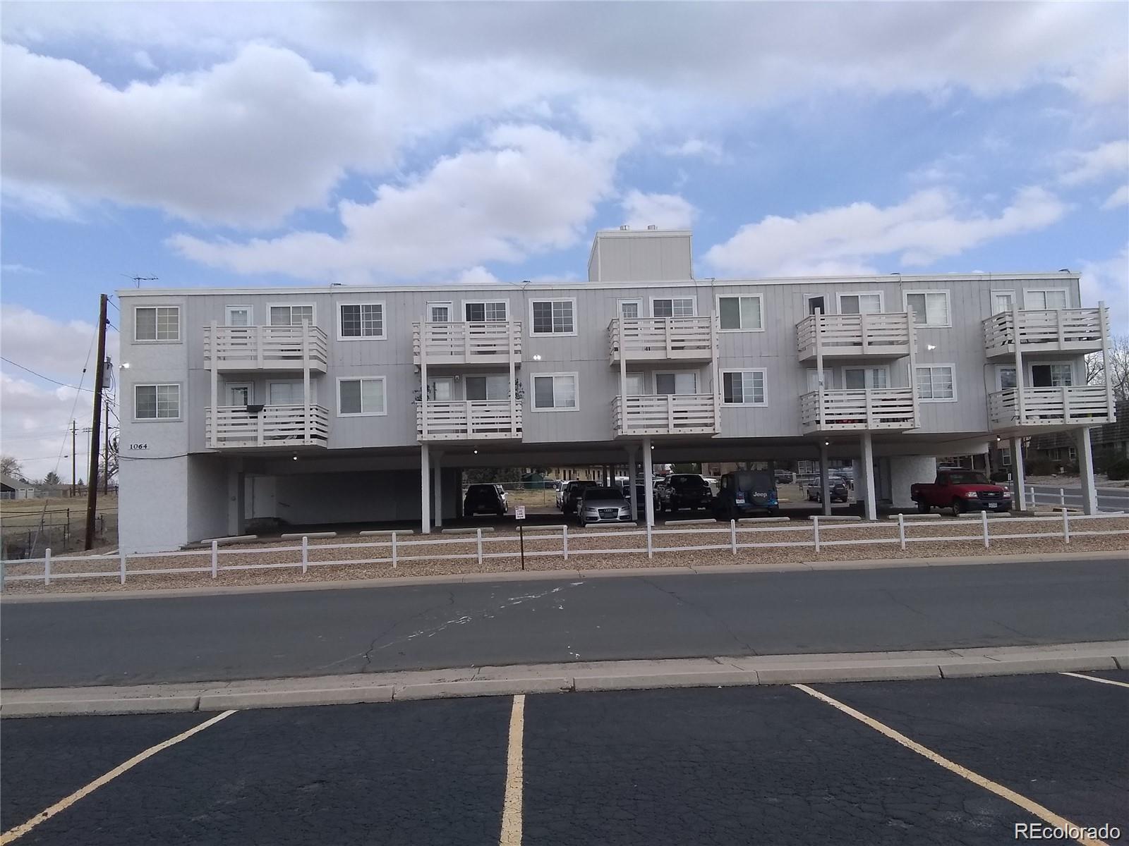1064 Chambers Court Aurora CO 80011
