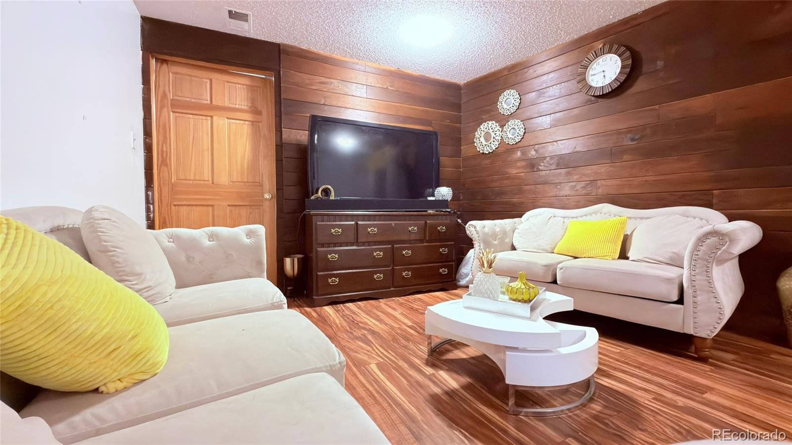 1915 S Oakland Way Aurora CO 80014