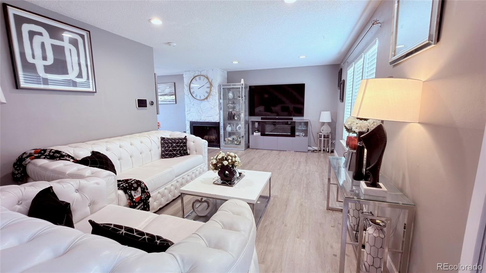 1915 S Oakland Way Aurora CO 80014