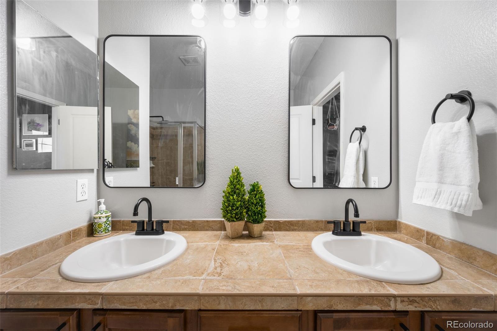 24573 E Hoover Place Aurora CO 80016