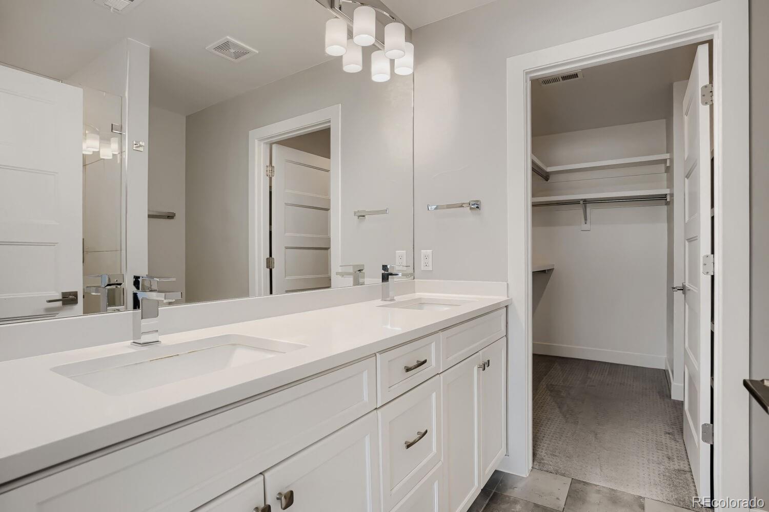2833 W 25th Avenue Denver CO 80211