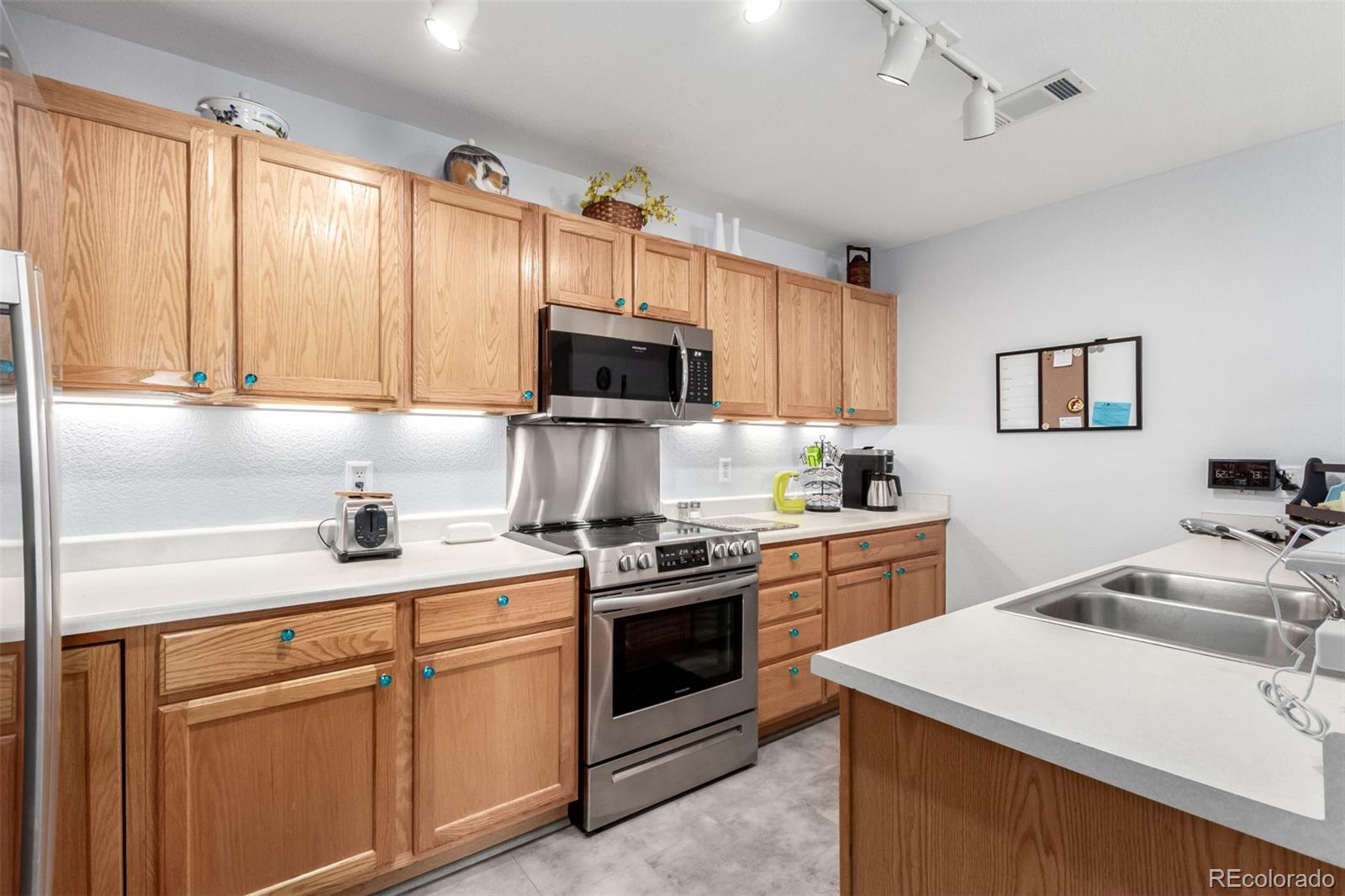 4211 S Blackhawk Circle Aurora CO 80014