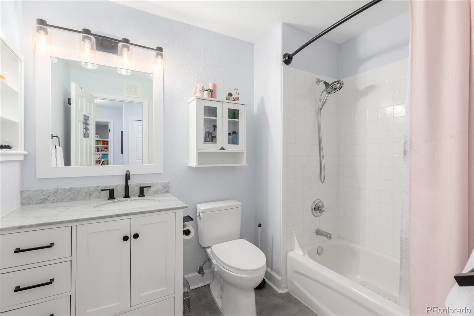4211 S Blackhawk Circle Aurora CO 80014