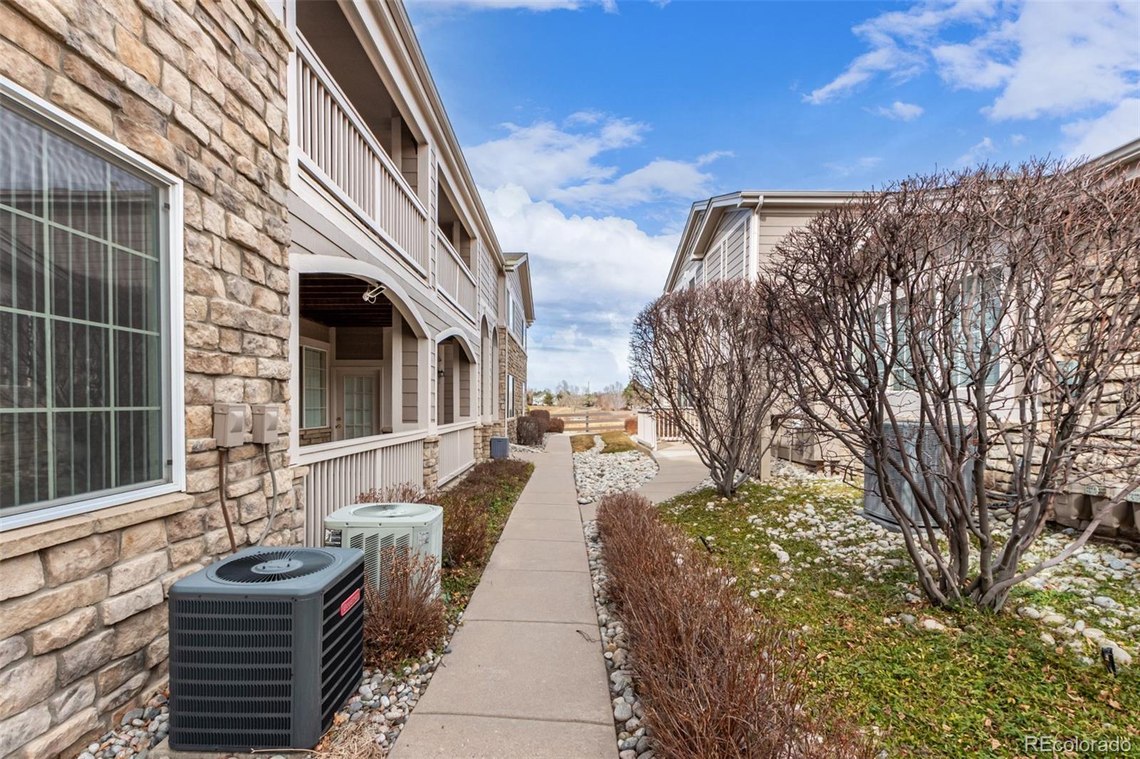 4211 S Blackhawk Circle Aurora CO 80014