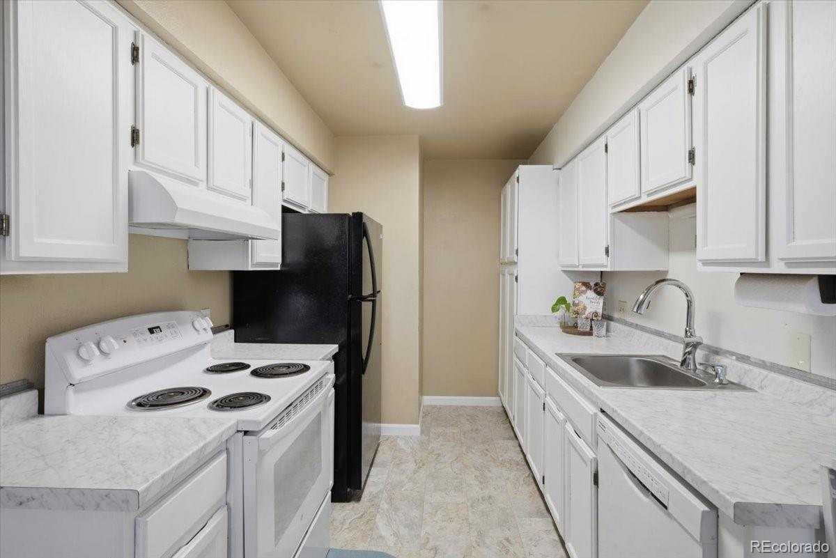 3121 S Tamarac Drive Denver CO 80231