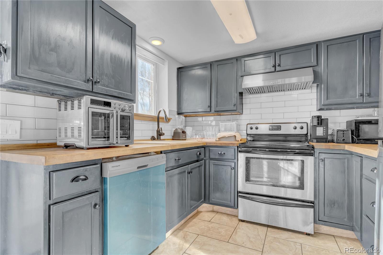 2190 S Holly Street Denver CO 80222