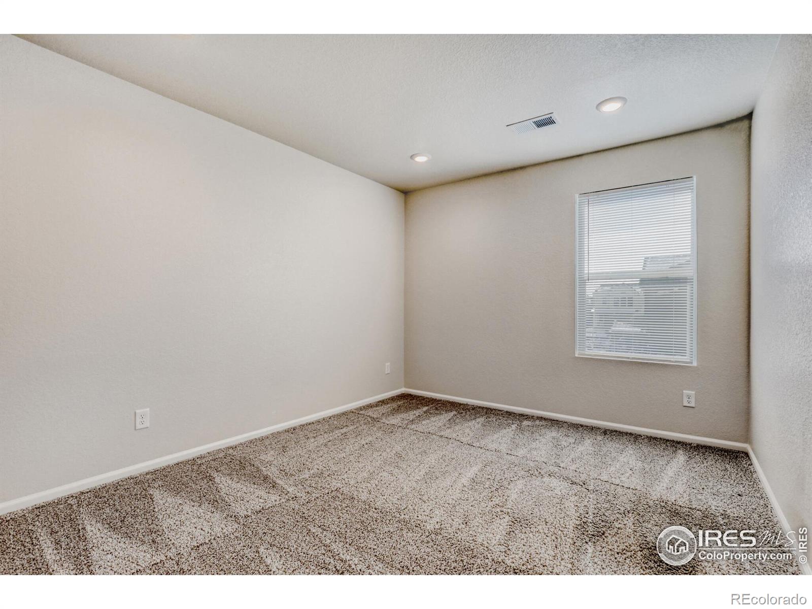 6089 N Liverpool Street Aurora CO 80019