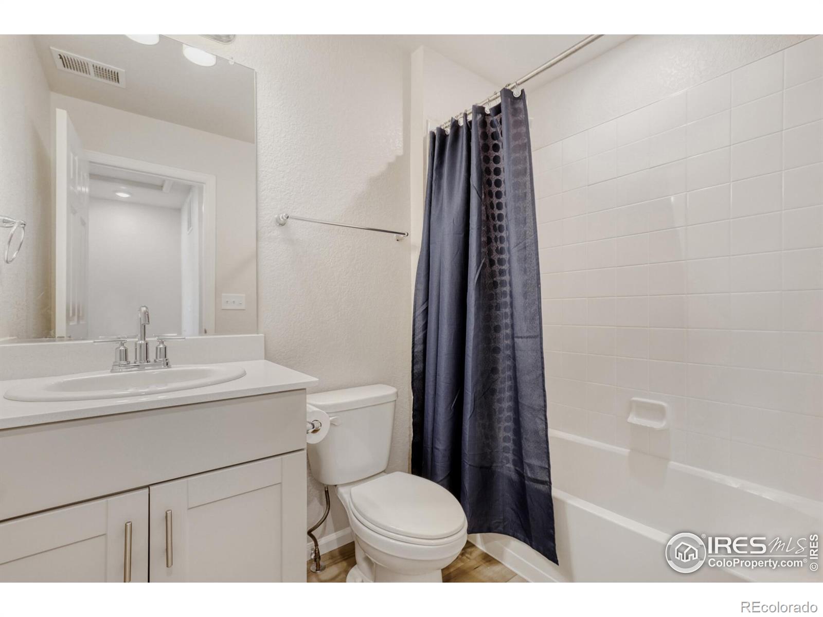 6089 N Liverpool Street Aurora CO 80019