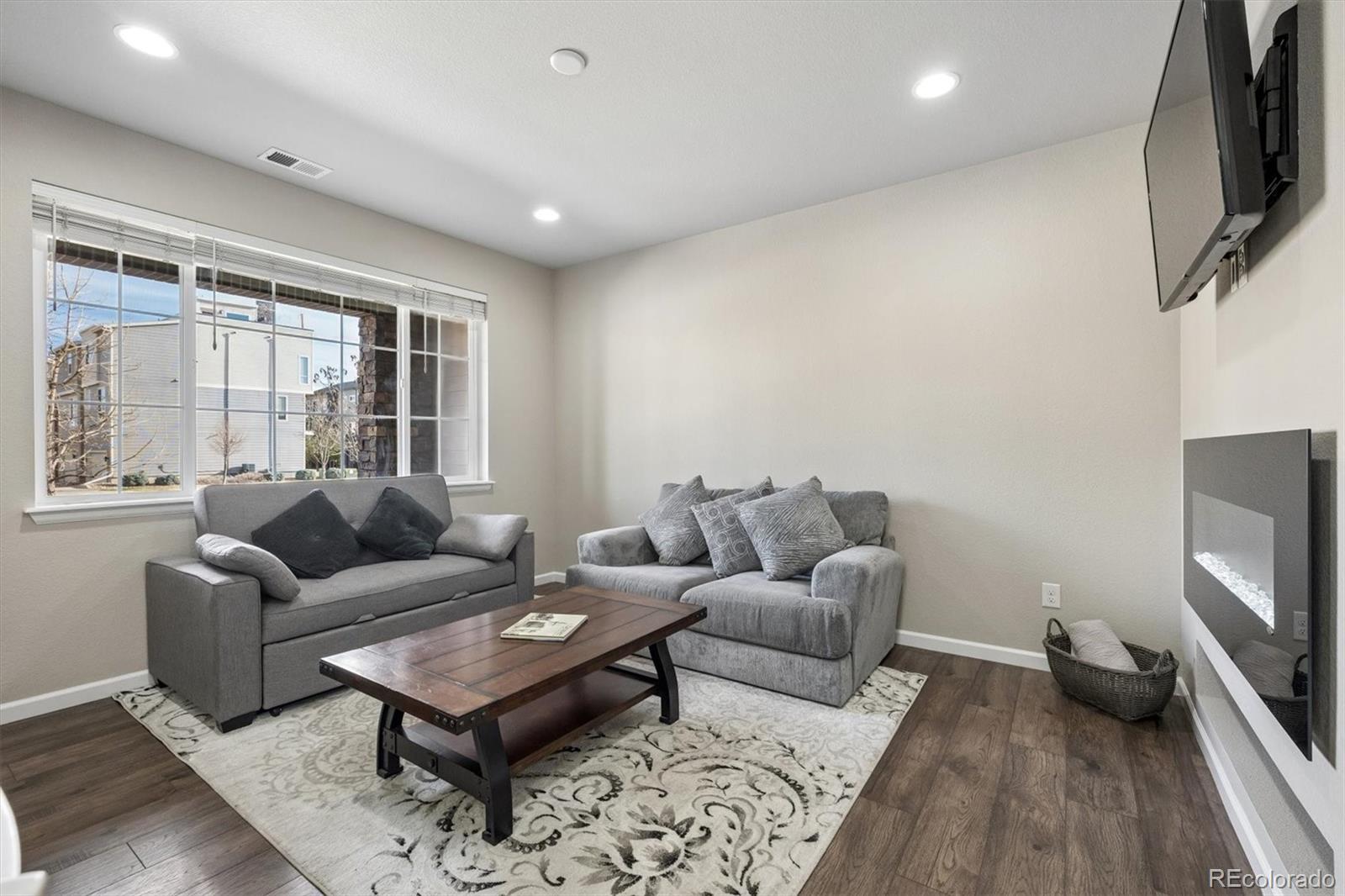 522 E Dry Creek Place Littleton CO 80122