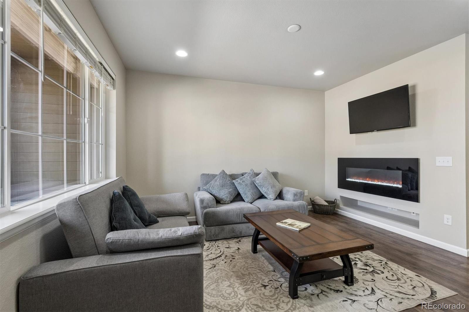 522 E Dry Creek Place Littleton CO 80122