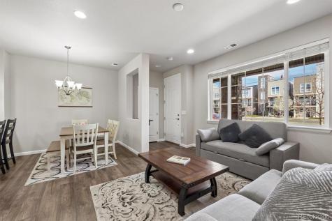 522 E Dry Creek Place Littleton CO 80122