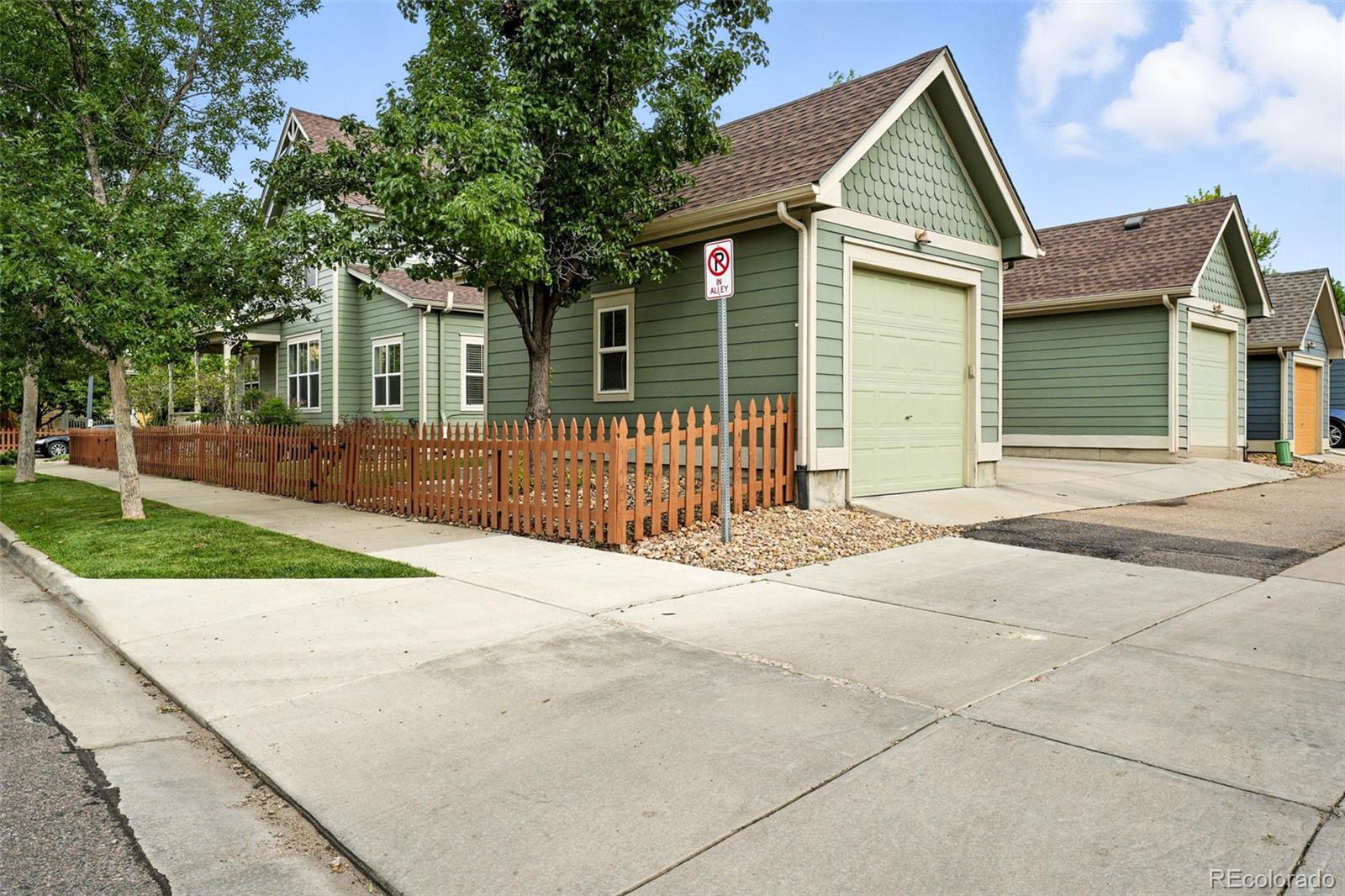 1275 Hummingbird Circle Longmont CO 80501