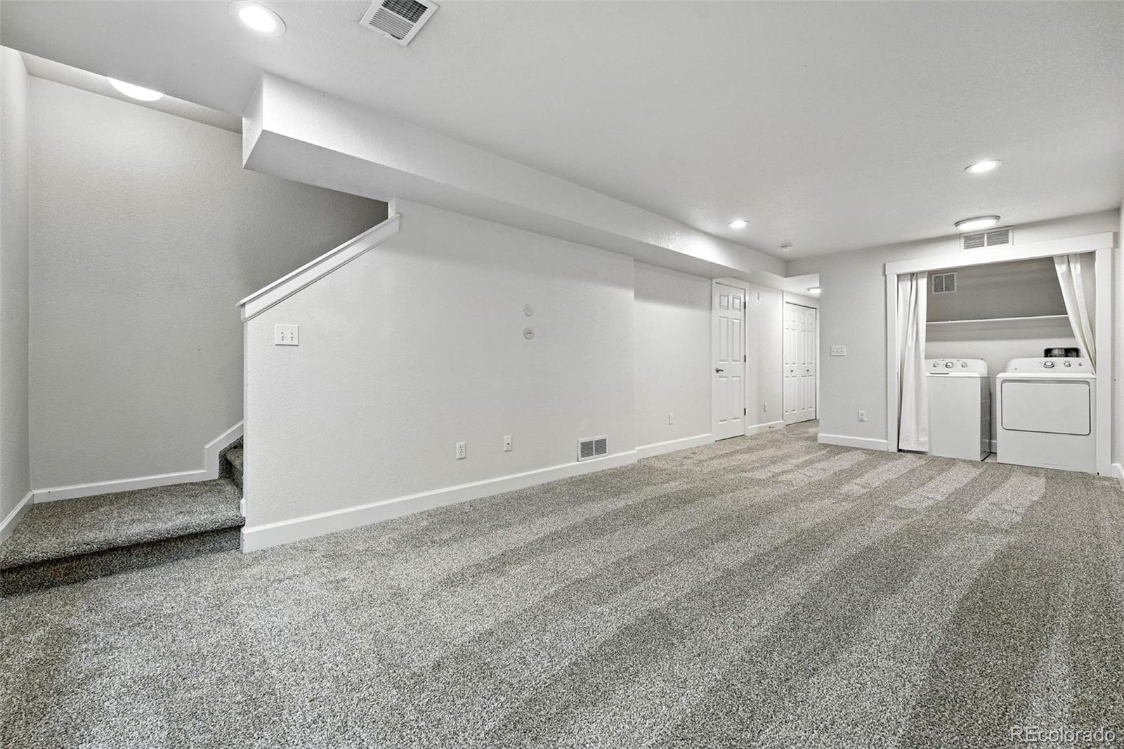 1275 Hummingbird Circle Longmont CO 80501