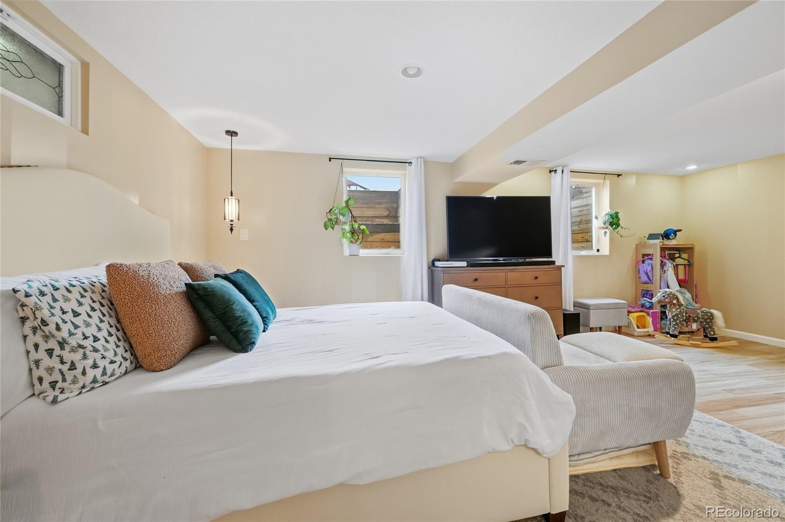6651 E Ithaca Place Denver CO 80237