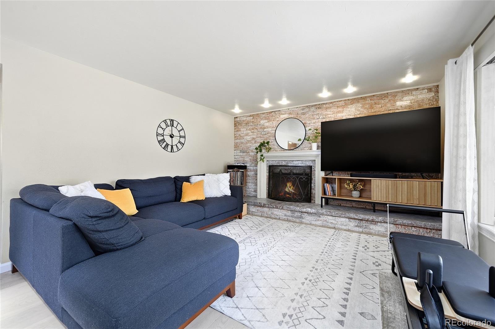 6651 E Ithaca Place Denver CO 80237