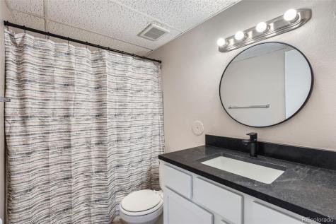 2231 S Vaughn Way Aurora CO 80014