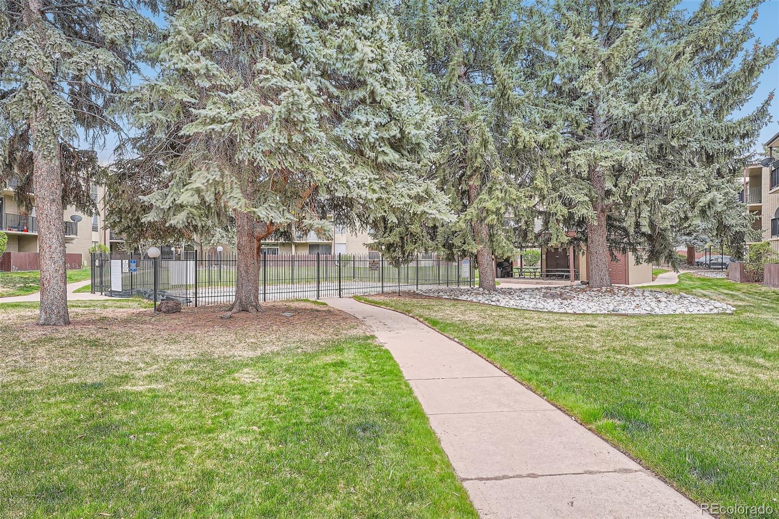 2231 S Vaughn Way Aurora CO 80014