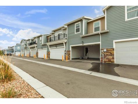 709 Robert Street Longmont CO 80503