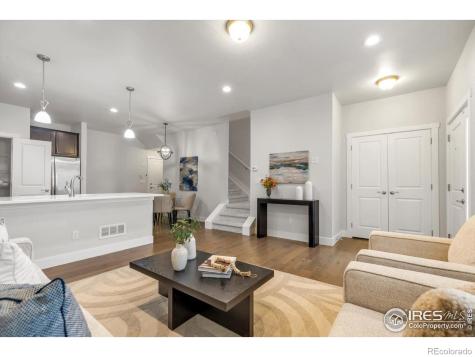 709 Robert Street Longmont CO 80503