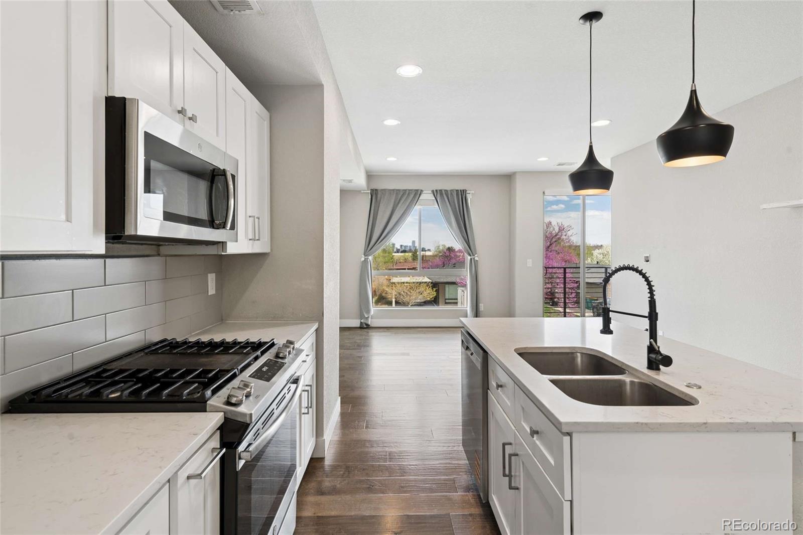 1935 Eaton Street Lakewood CO 80214