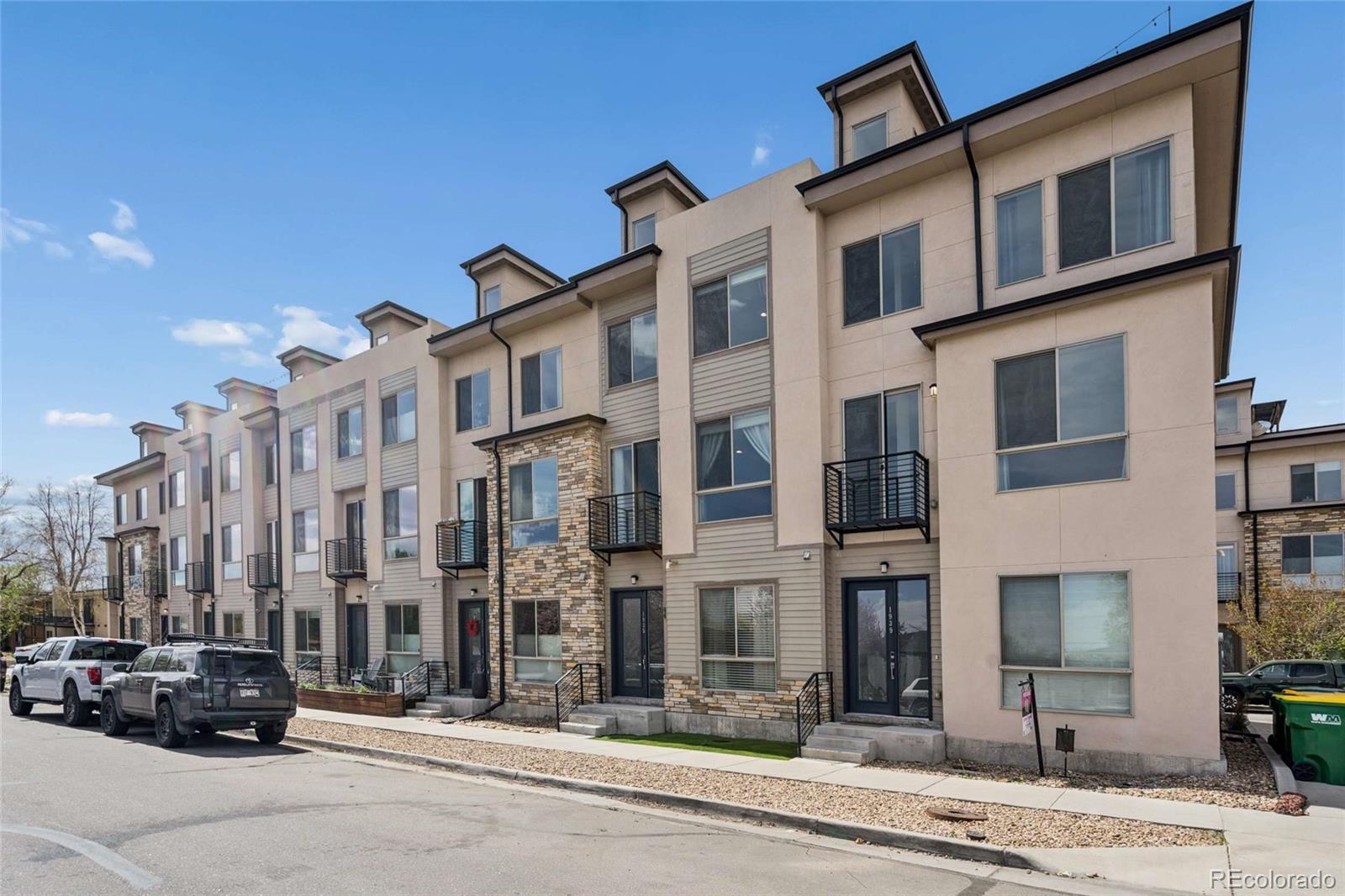 1935 Eaton Street Lakewood CO 80214