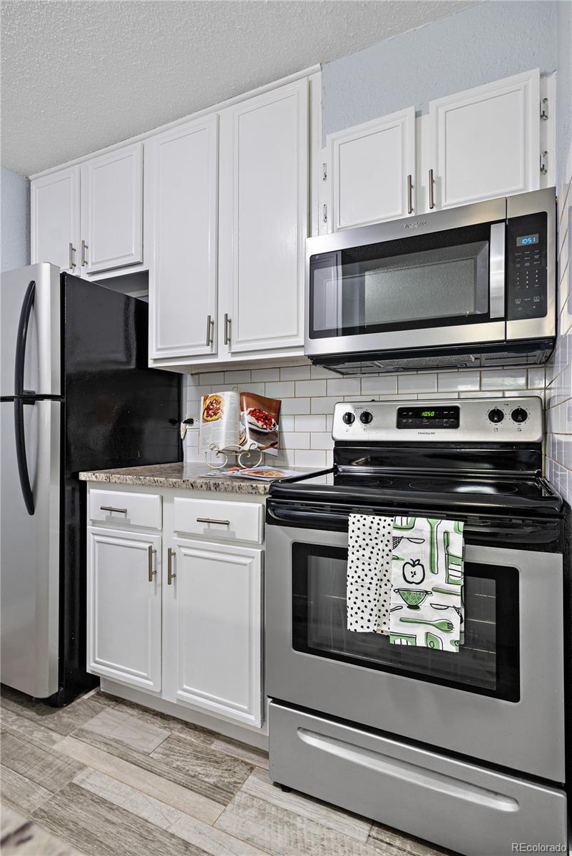 2281 S Vaughn Way Aurora CO 80014