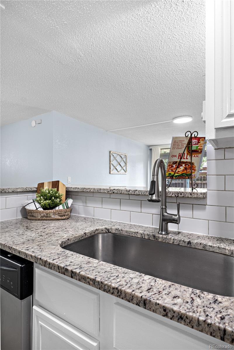 2281 S Vaughn Way Aurora CO 80014
