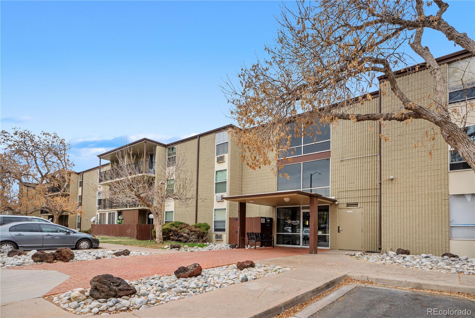 2281 S Vaughn Way Aurora CO 80014