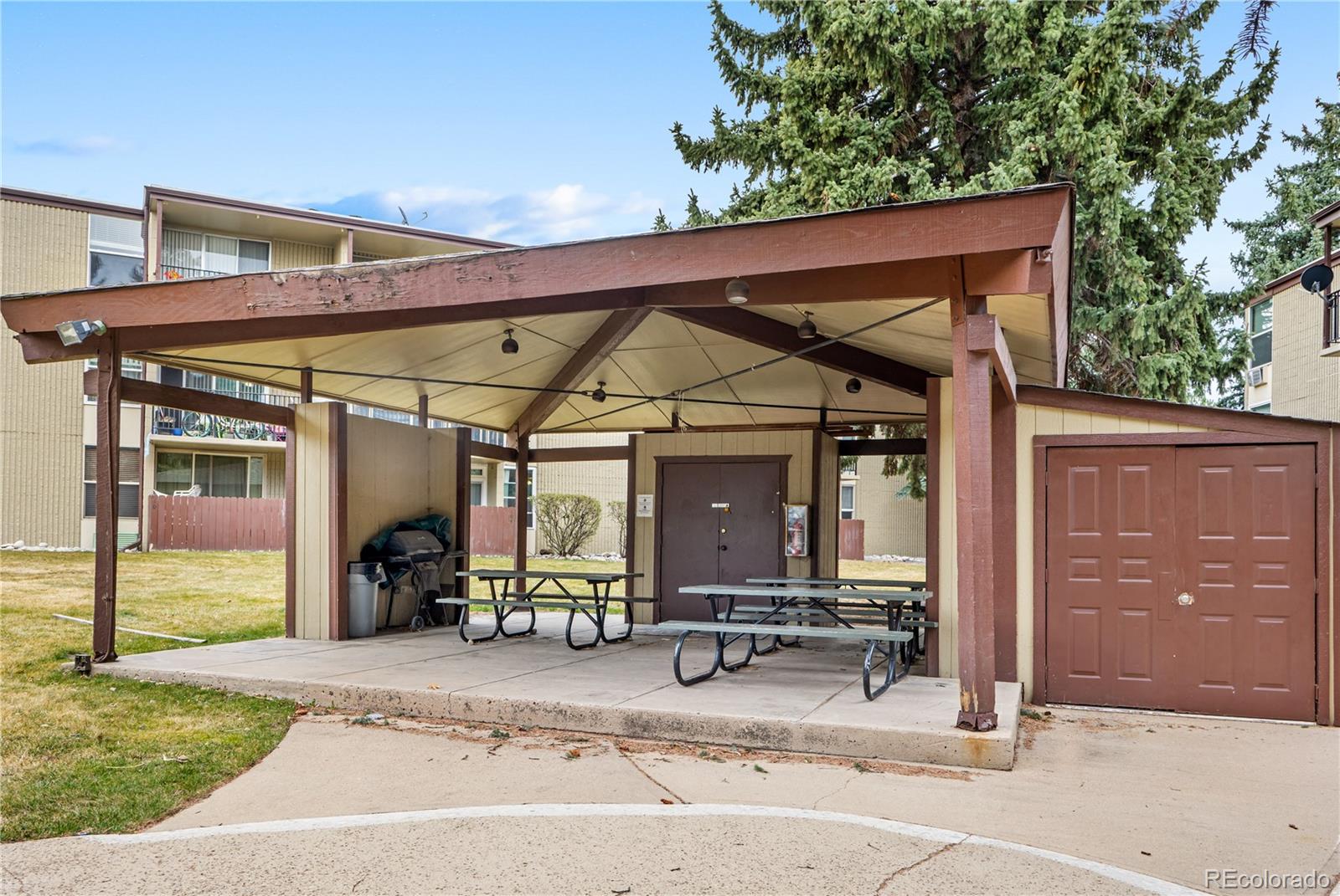 2281 S Vaughn Way Aurora CO 80014