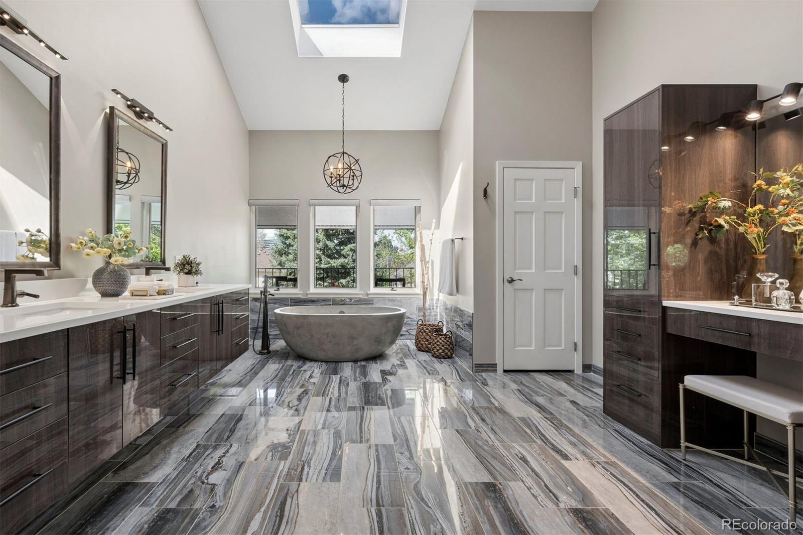 16 Beacon Hill Lane Greenwood Village CO 80111