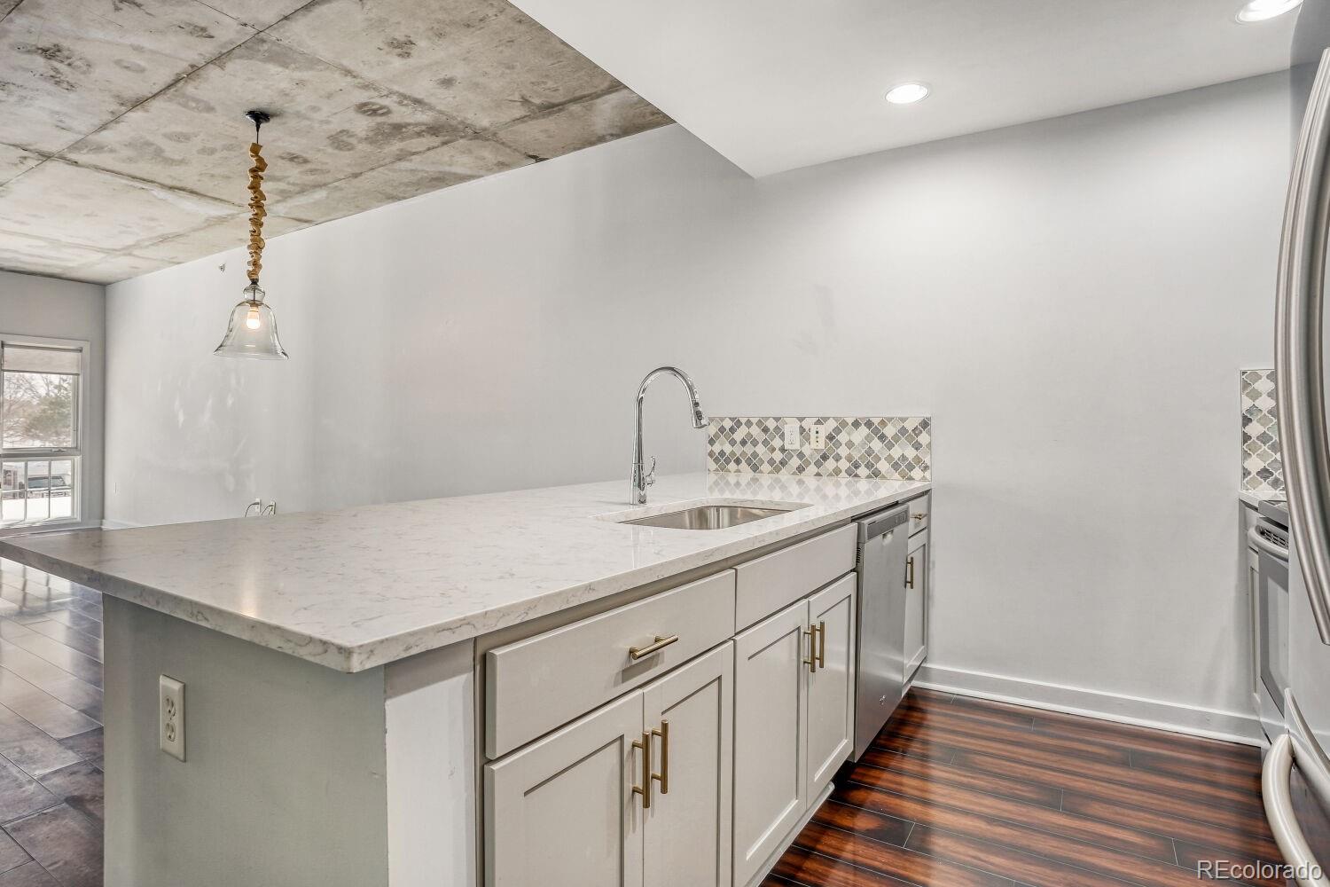 275 S Harrison Street Denver CO 80209