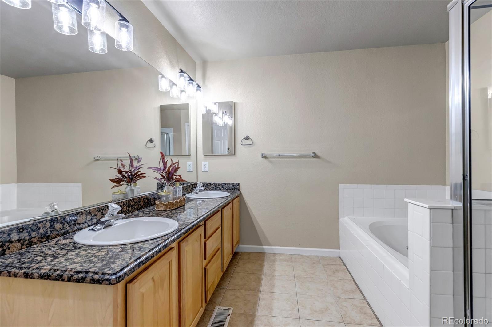 4519 S Atchison Way Aurora CO 80015
