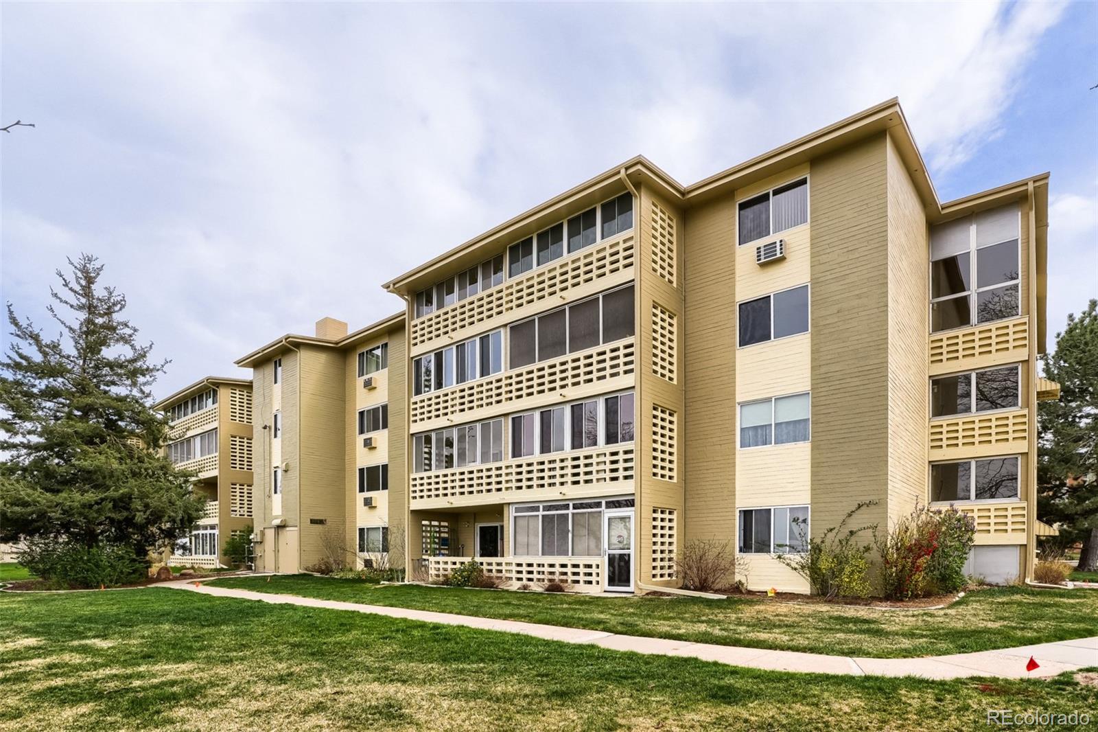 9155 E Center Avenue Denver CO 80247