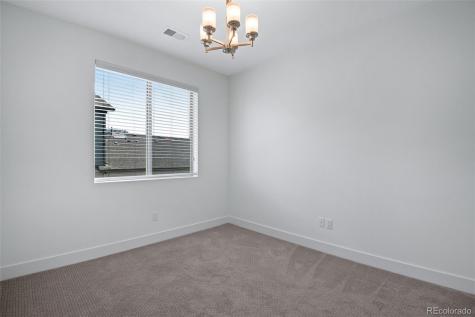 19570 E Sunset Circle Aurora CO 80015