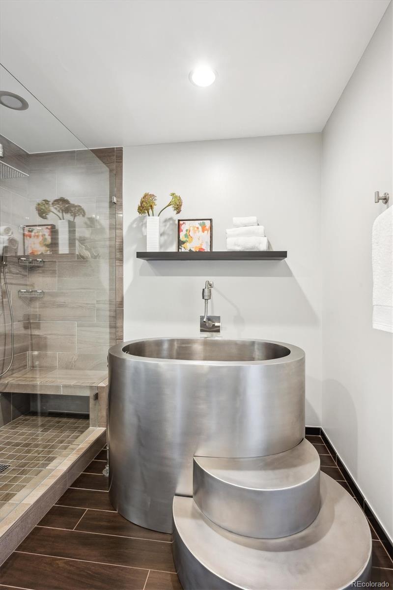 4875 S Monaco Street Denver CO 80237