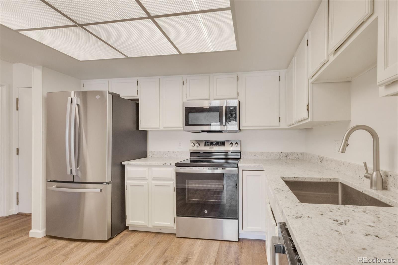 13992 E Marina Drive Aurora CO 80014